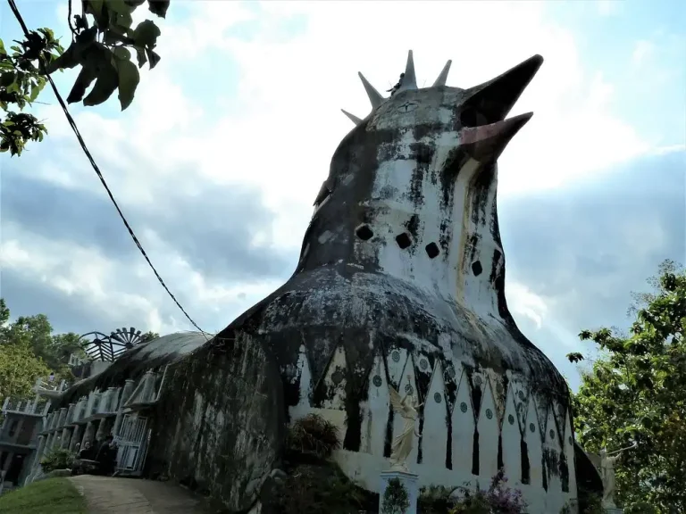 gereja-ayam