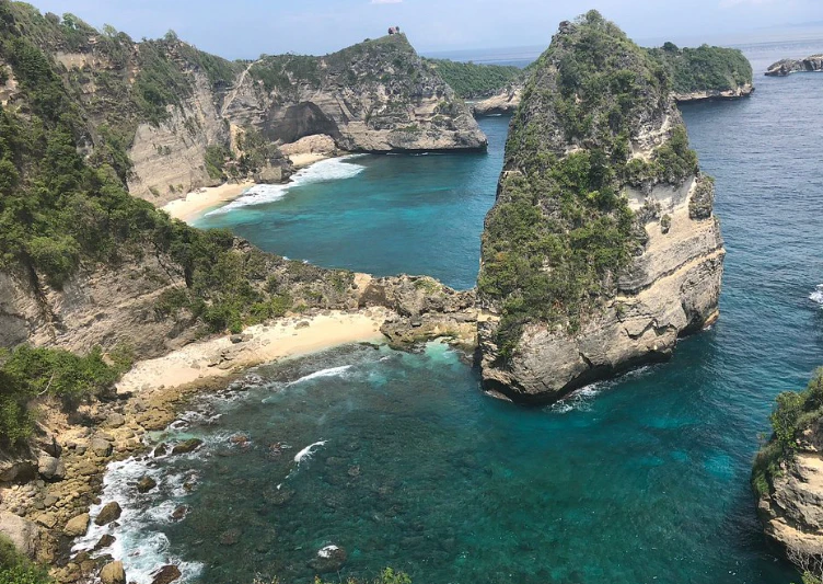 nusa penida tour adventure 3d2n